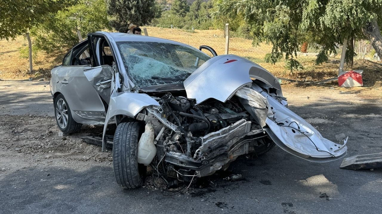 Kahramanmaraş'ta Trafik Kazası: 4 Yaralı