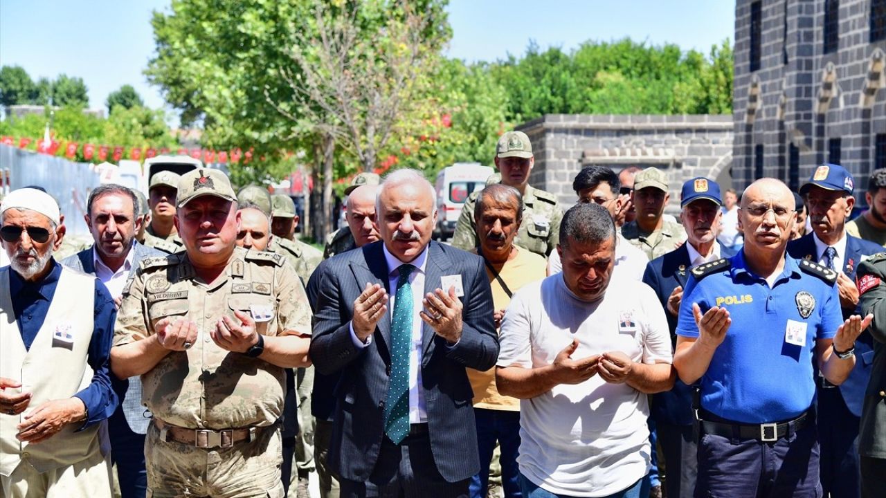 Diyarbakır'da Kore Gazisi Aziz Gönülalan Dualarla Uğurlandı