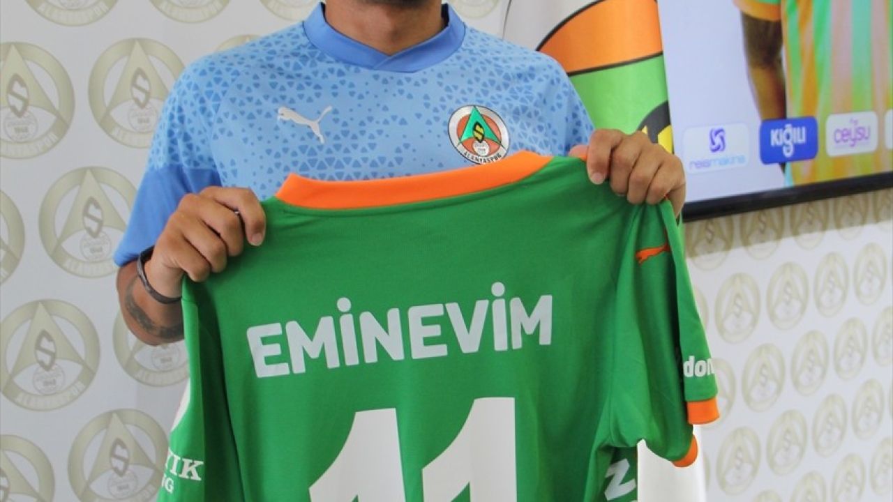 Corendon Alanyaspor İki Yeni Futbolcu ile Güçlendi