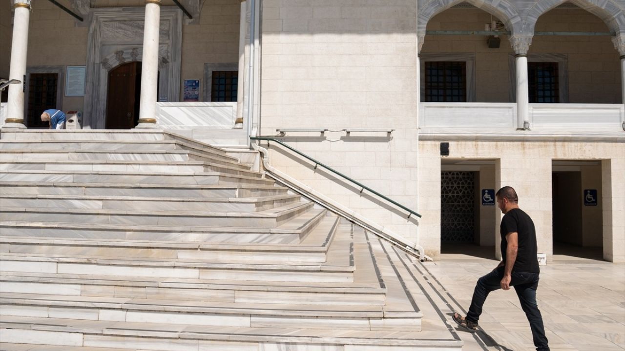 Gazzeli Ahmed Baraka ve Kızı Merve Türkiye'de Destek Arıyor