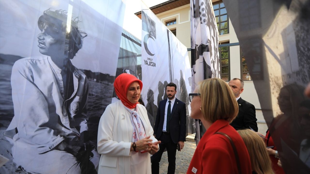 Türk Kızılay'dan Dünya İnsani Yardım Günü'nde Sergi