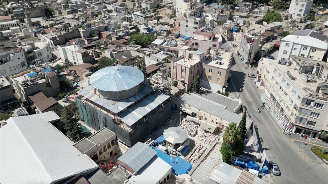 Kilis'teki Tarihi Camilerin Restorasyonu Devam Ediyor