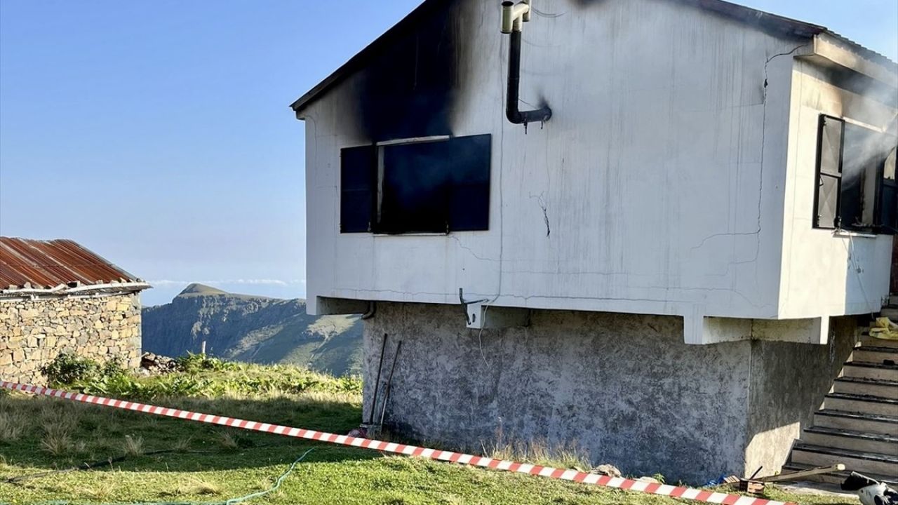 Trabzon'da Yayla Evinde Yangın: 3 Kişi Hayatını Kaybetti