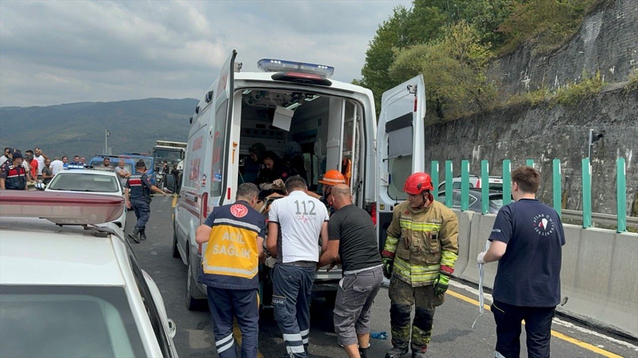 Düzce'de Feci Kaza: İki Kişi Hayatını Kaybetti