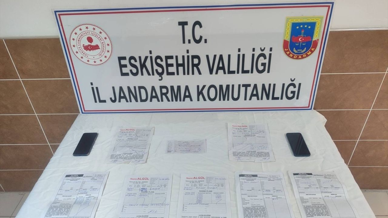 Eskişehir'de Tefecilik Operasyonu: 2 Gözaltı