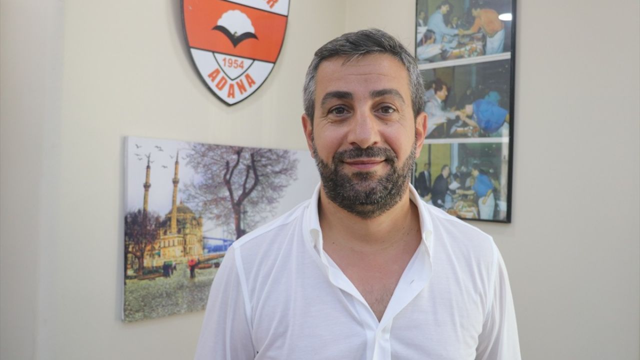 Adanaspor'un Başkanı Asil Bostancı Taraftarlarla Buluştu