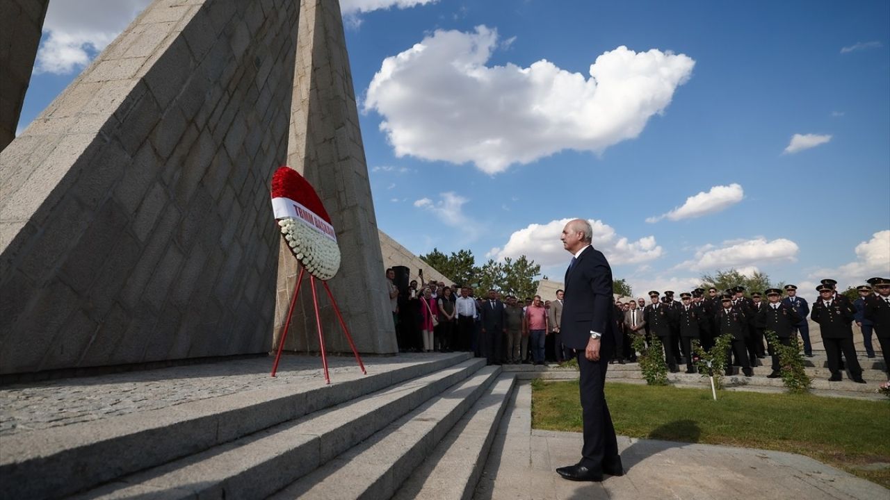 TBMM Başkanı Kurtulmuş, Zafer Haftası Etkinliklerine Katıldı