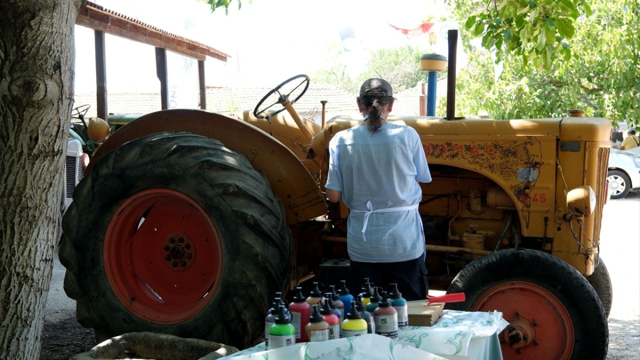 Kırklareli'nde Traktörler Sanat Eserine Dönüşüyor