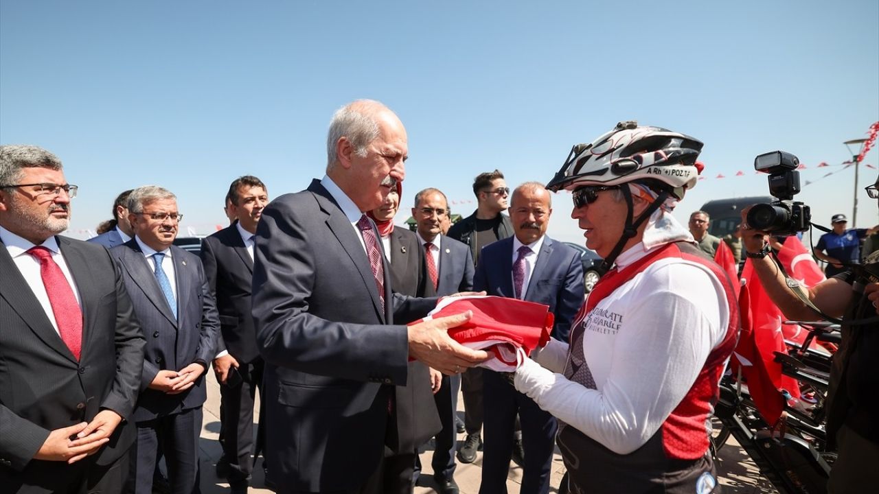 TBMM Başkanı Kurtulmuş, Kocatepe'deki Zafere Saygı Duruşunda Bulundu