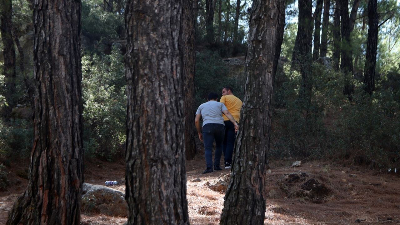 Muğla'da Eşinden Bıçaklanan Kadın Hayatını Kaybetti