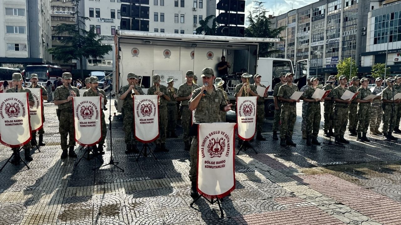 Samsun'da 30 Ağustos Zafer Bayramı Coşkusu: Askeri Bando Konseri