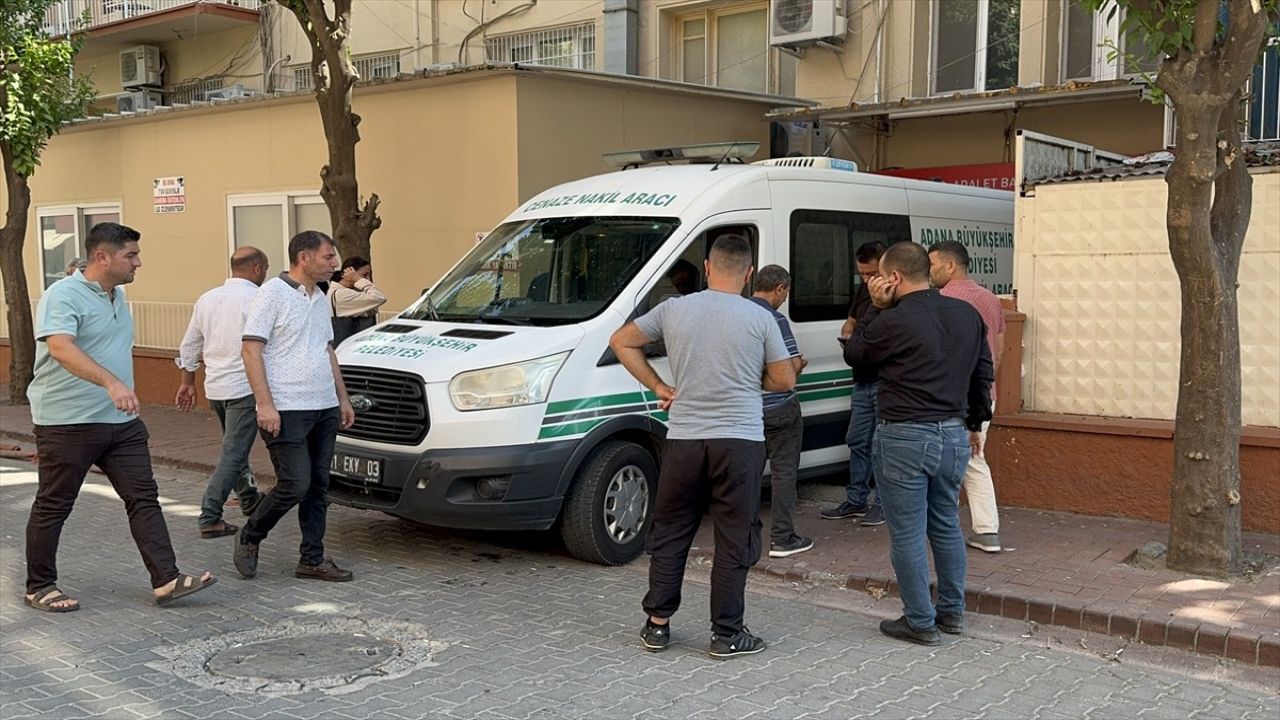 Adana'da Su Kuyusunda Hayatını Kaybeden İki Kişinin Cenazeleri Defnedildi