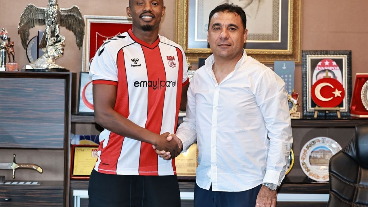 Fode Koita, Sivasspor ile Sözleşmesini Uzattı