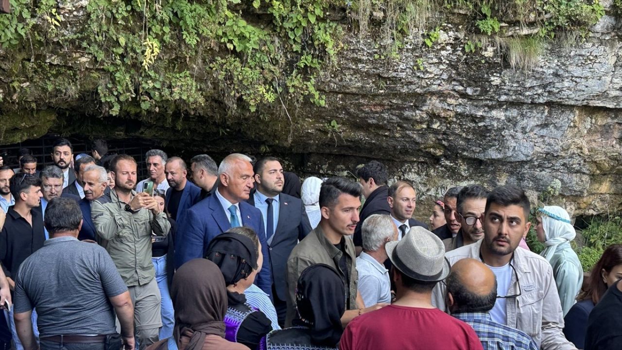 Ulaştırma ve Turizm Bakanları Trabzon'da İncelemelerde Bulundu