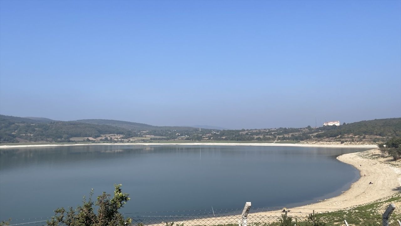 Bolu'da Gölköy Baraj Gölü'nde Yarım Ada Oluştu