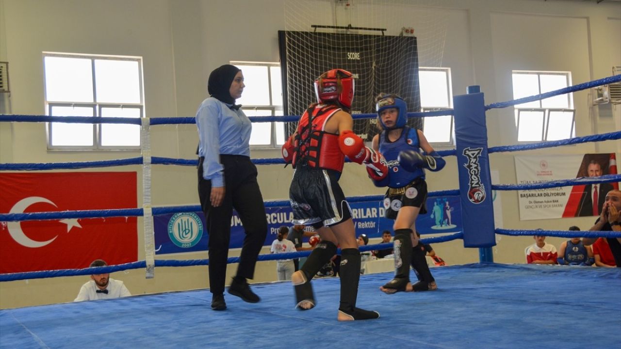 Bitlis'te Muaythai Şampiyonası Coşkuyla Tamamlandı