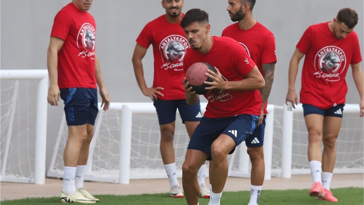 Antalyaspor'un Başakşehir Maçı Hazırlıkları Devam Ediyor