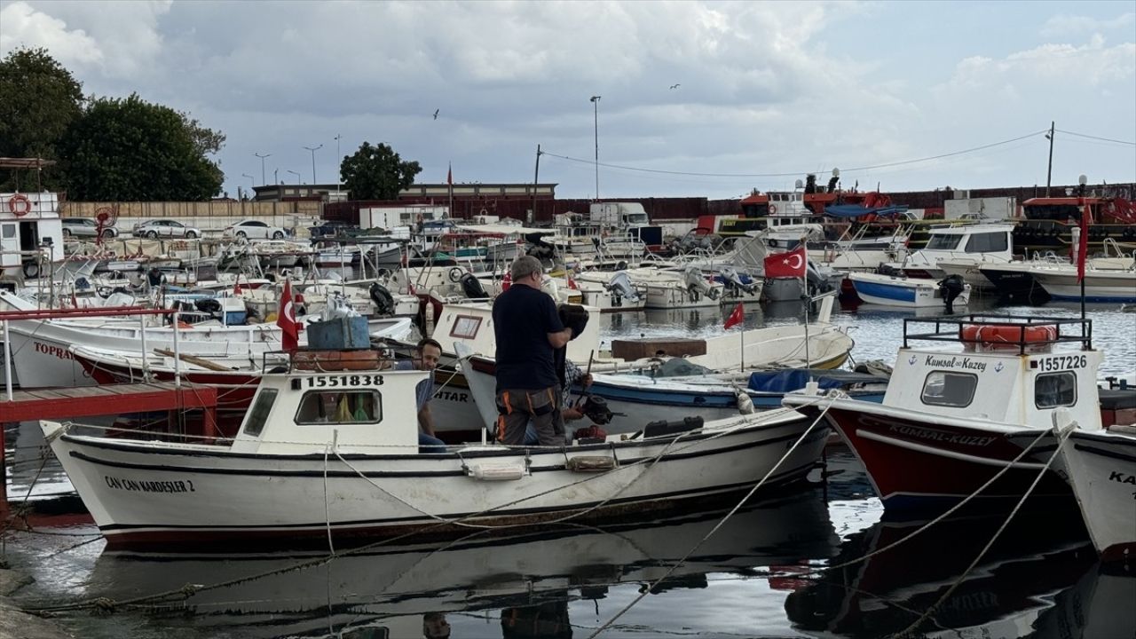 Tekirdağ'da Fırtına Balıkçıları Vurdu