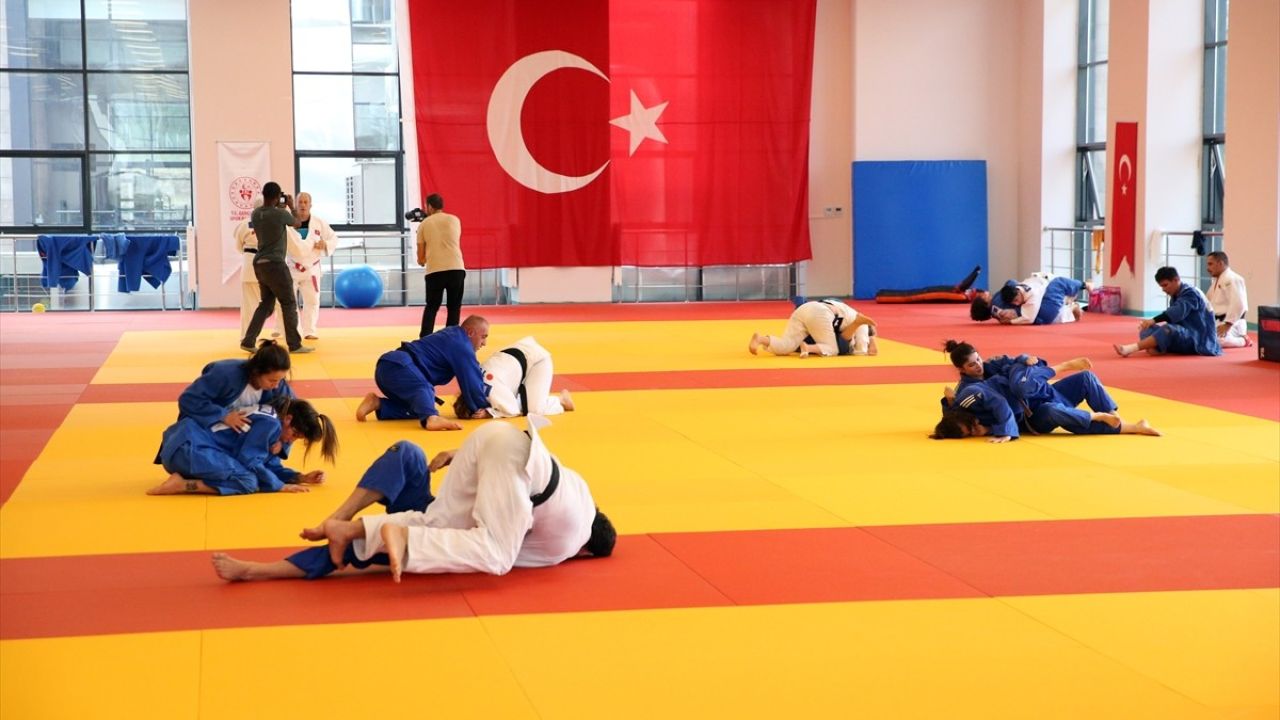 Görme Engelli Judoca Yasin Çimciler, Paris 2024'te Altın Madalya Peşinde