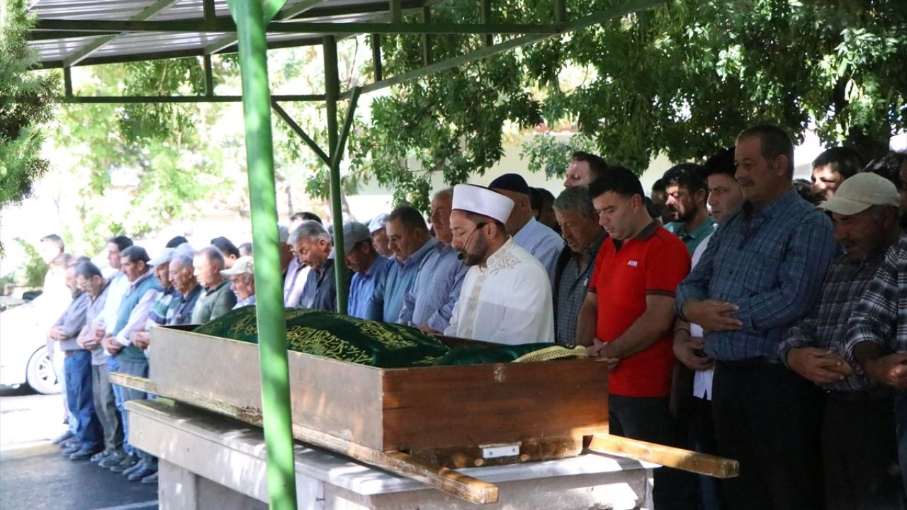 Niğde'de Baraj Gölünde Bulunan Cesetler Toprağa Verildi