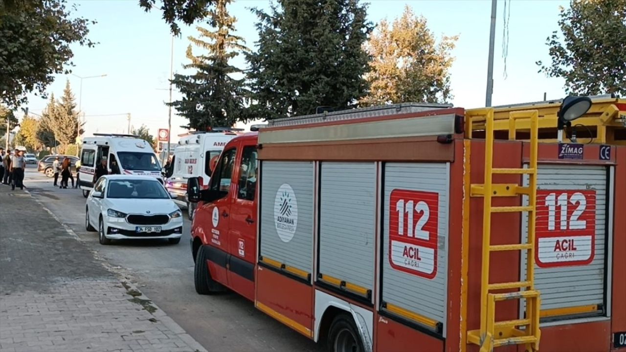 Adıyaman'da Trafik Kazası: 3 Yaralı