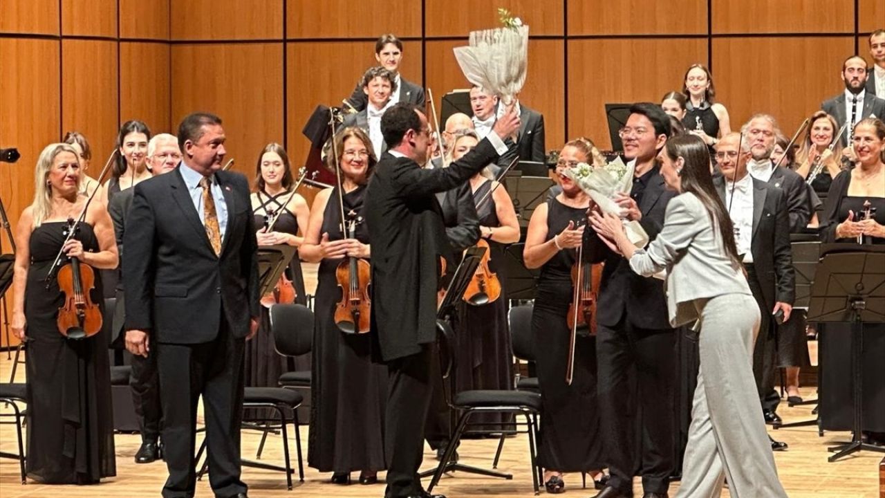 Cumhurbaşkanlığı Senfoni Orkestrası Güney Kore'de Tarihi Konser Verdi