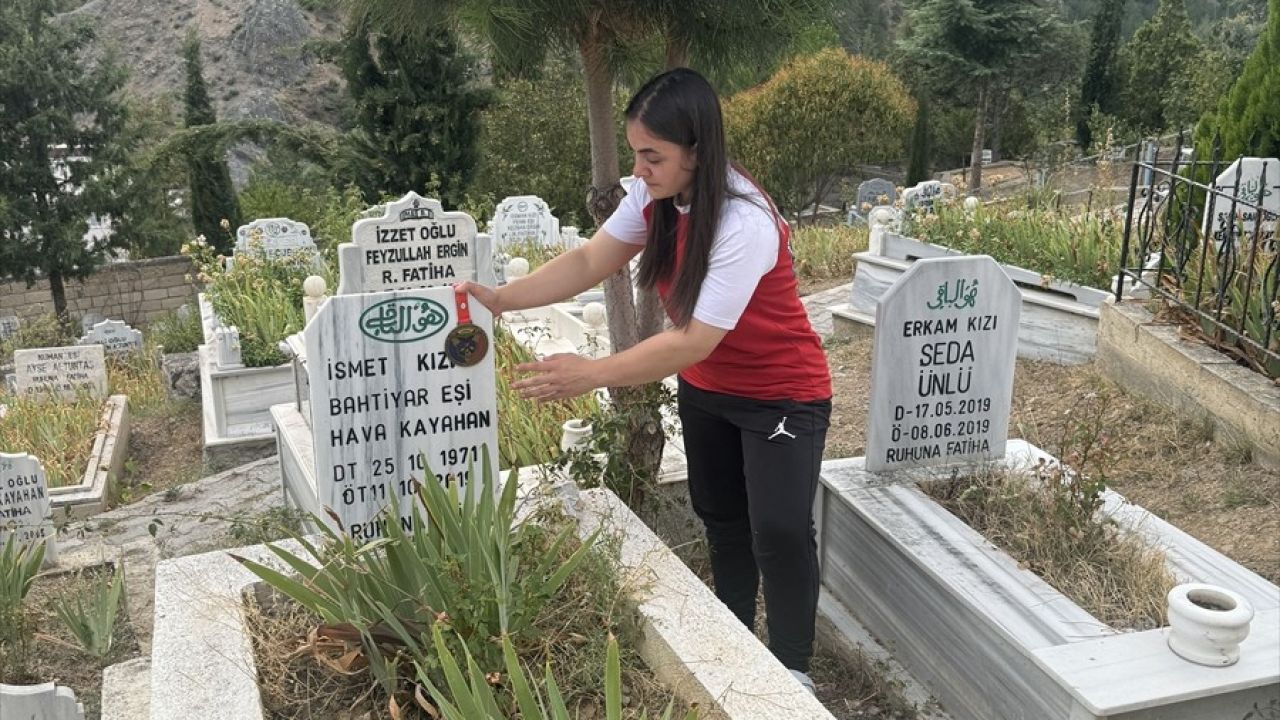 Dünya Şampiyonu Bilek Güreşçisi Rabia Kayahan Gümüşhane'de Coşkuyla Karşılandı