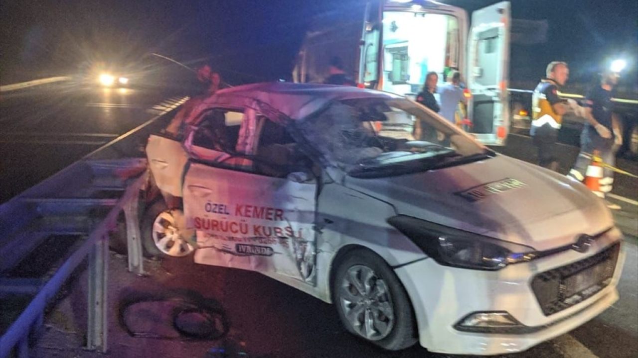 Balıkesir'de Zincirleme Trafik Kazası: 1 Ölü, 1 Yaralı