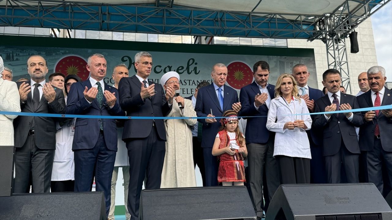 Cumhurbaşkanı Erdoğan'dan Kocaeli'nde Deprem Hazırlığı ve Yatırımlar Vurgusu