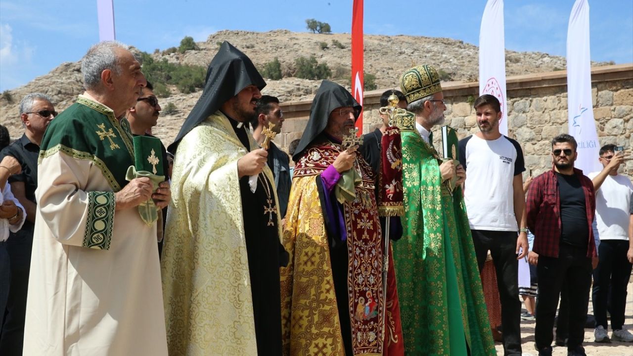 Akdamar Kilisesi'nde 12. Geleneksel Ayin Tamamlandı