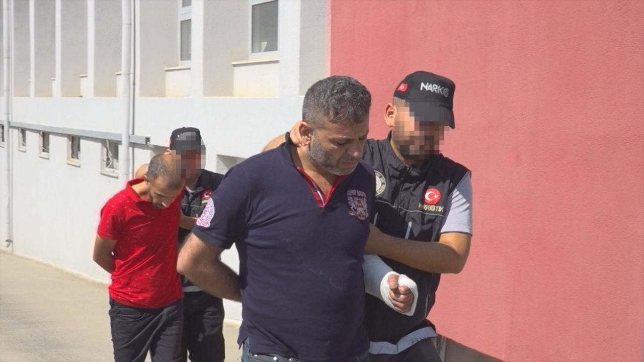 Adana'da Uyuşturucu Operasyonunda İki Hükümlü Yakalandı