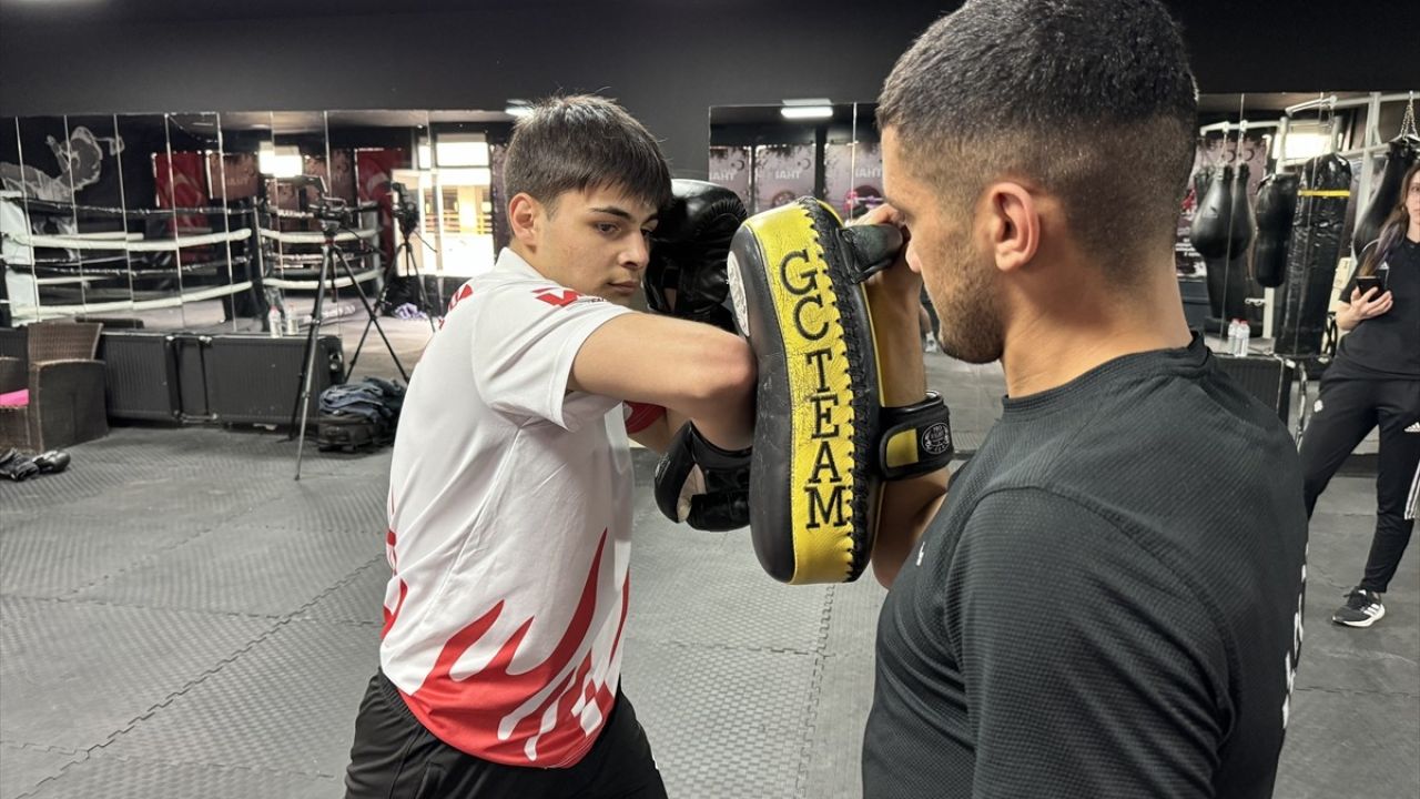 Dünya Şampiyonası Hedefiyle Muay Thai’ye Adım Atan Umut Özkan