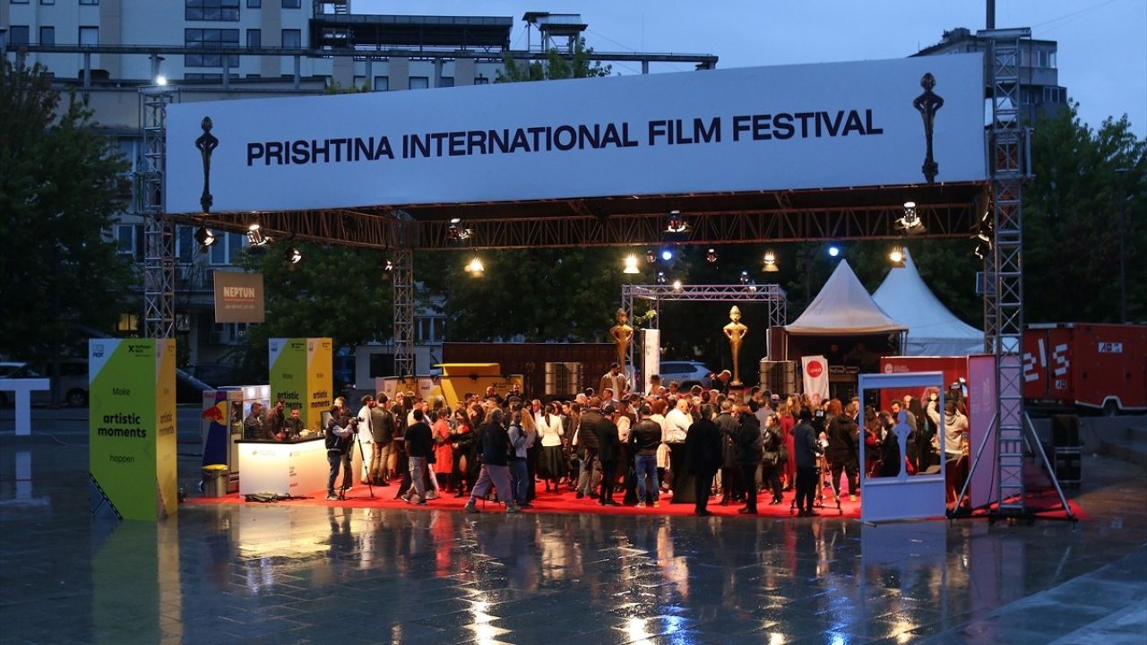 Kosova'da 16. PriFest Uluslararası Film Festivali Açıldı