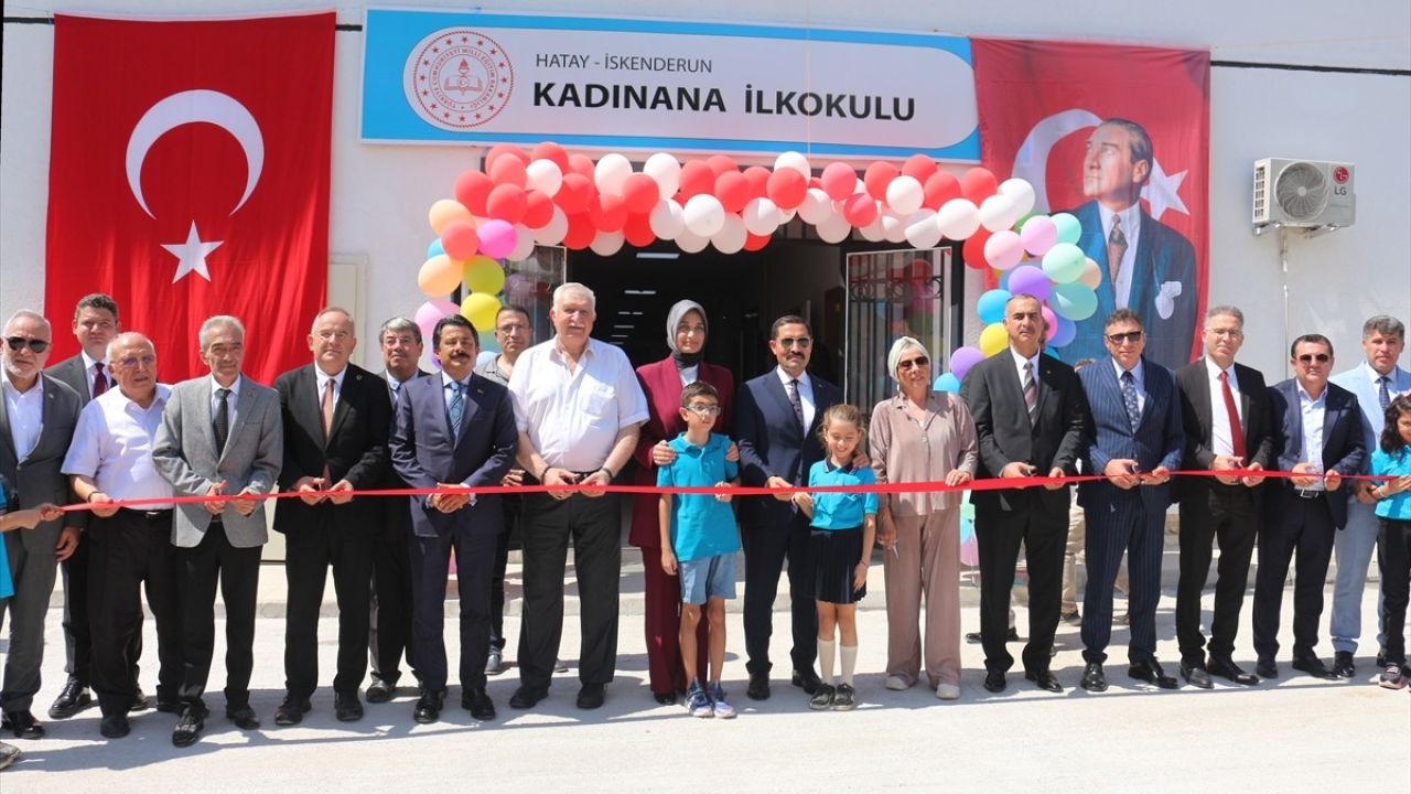 Hatay'da Depremden Etkilenen Okul Yeniden Açıldı