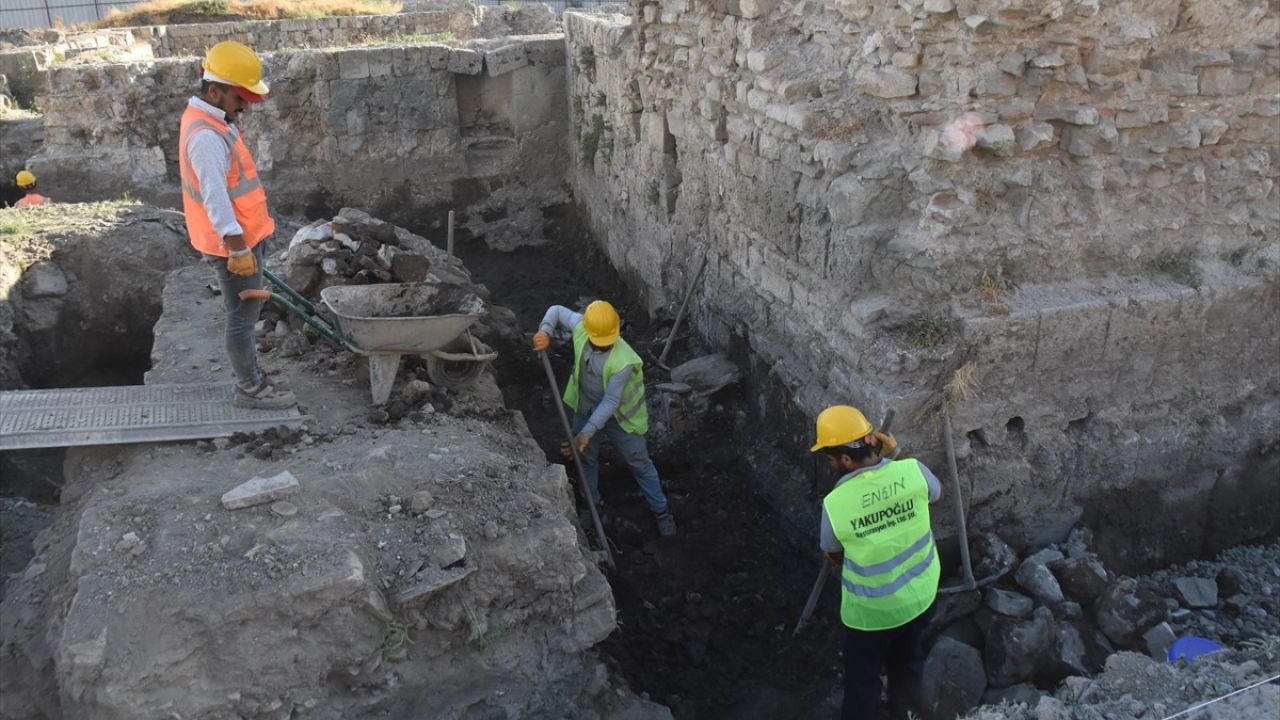 Ulu Cami Restorasyonu Devam Ediyor