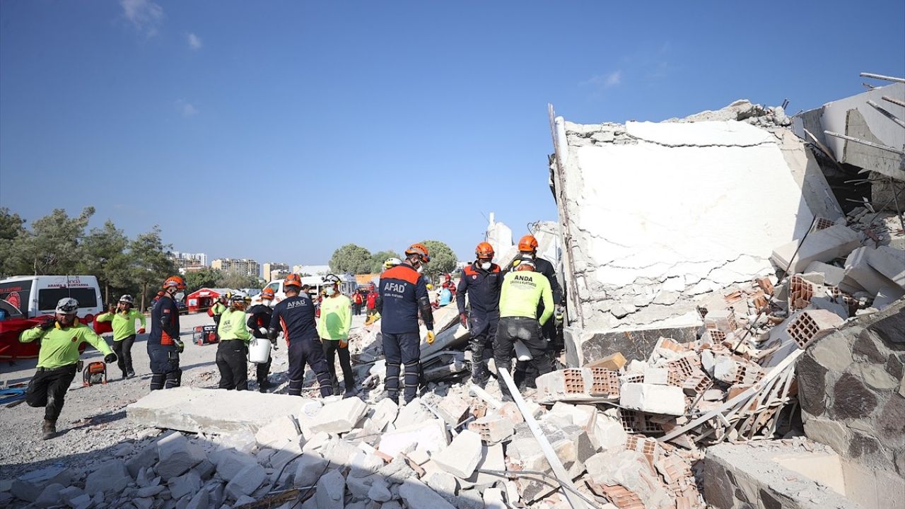 Mersin'de 7 Büyüklüğünde Deprem Senaryo Tatbikatı Başladı