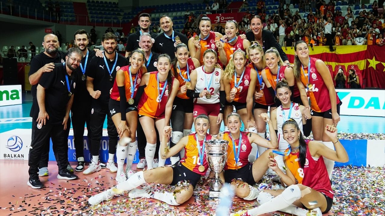 Galatasaray Daikin Kadın Voleybol Takımı Balkan Kupası'nda Şampiyon