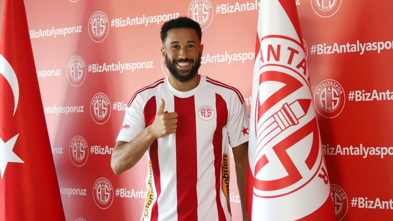 Antalyaspor Andros Townsend ile Güçleniyor