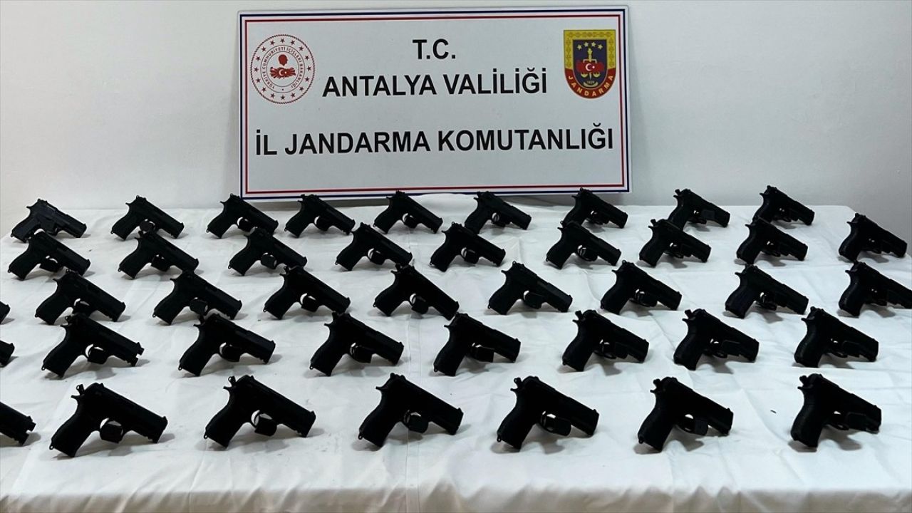 Antalya'da Silah Kaçakçılığı Operasyonu: 1 Tutuklama