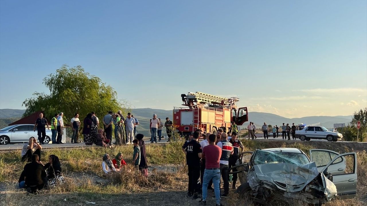 Sinop'ta Trafik Kazası: 3 Ölü, 3 Yaralı