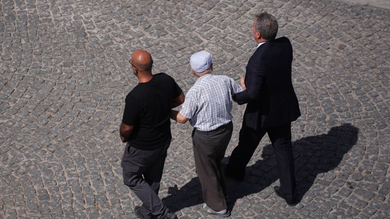 Ayşenur Ezgi Eygi Son Yolculuğuna Uğurlandı