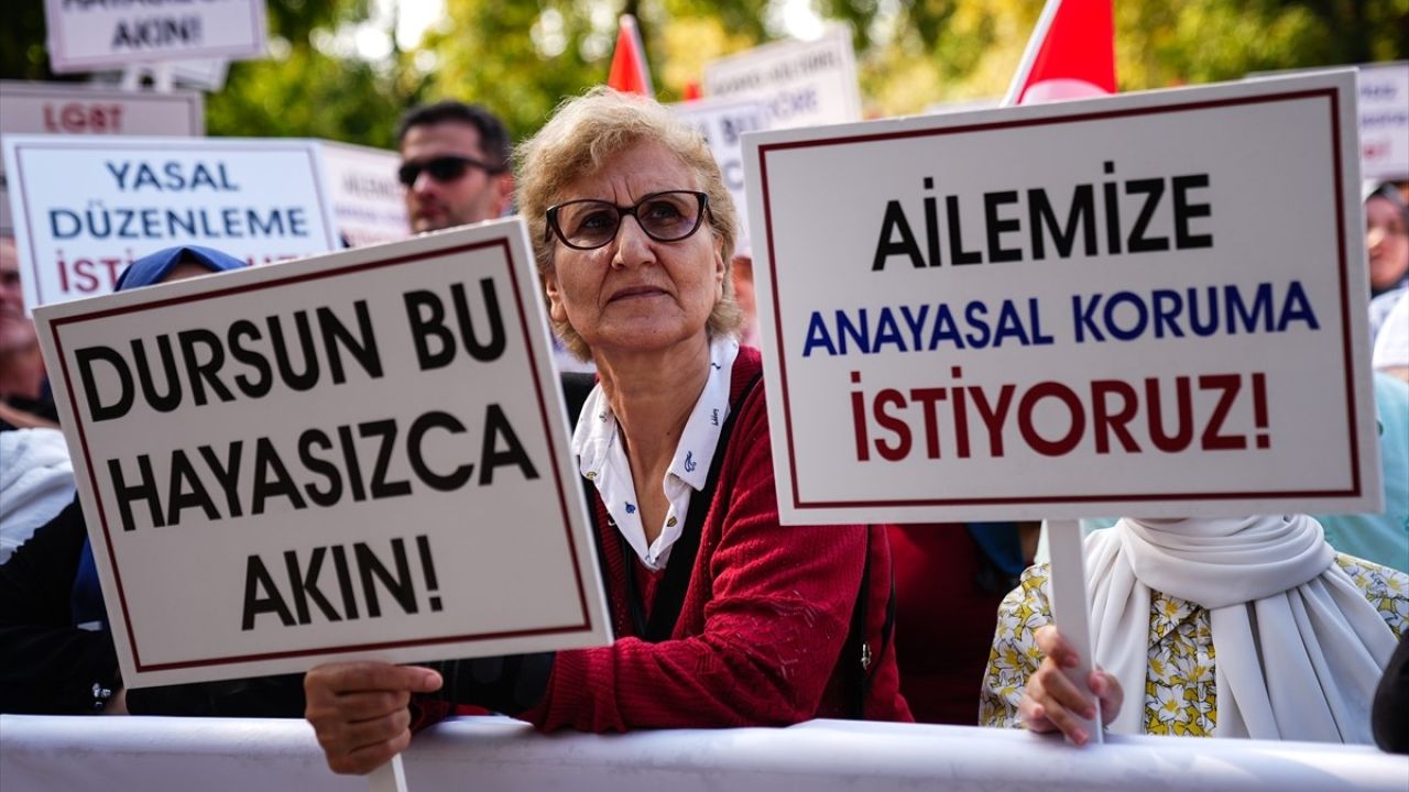 İstanbul'da Aile Değerleri İçin Buluşma