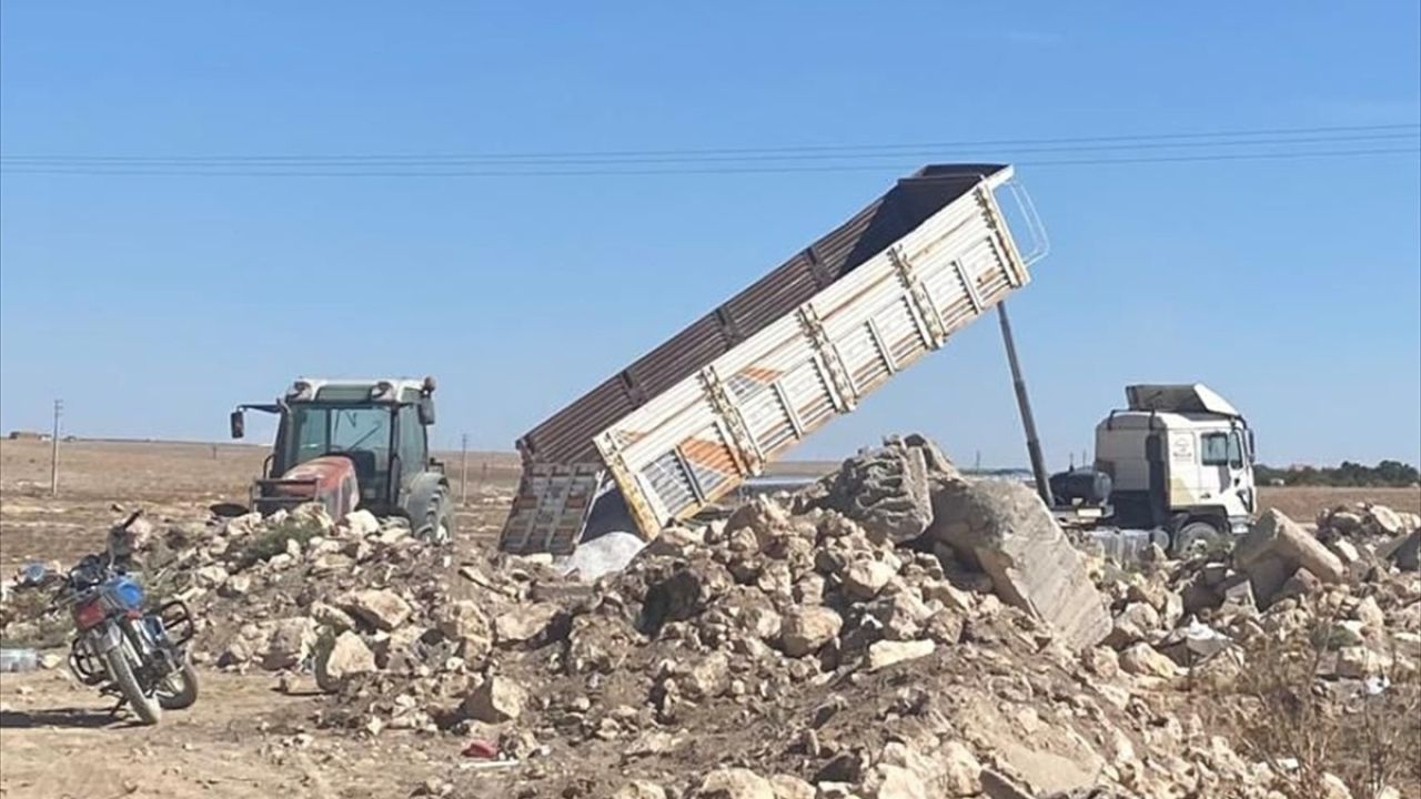 Aksaray'da Yüksek Gerilim Hattına Temas Eden Kamyon Sürücüsü Hayatını Kaybetti