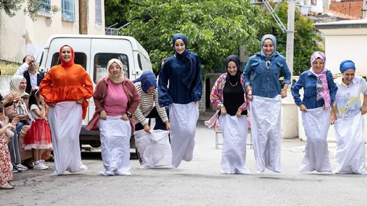 Konaklı çocuklar Anneler Günü'ne özel etkinlikler