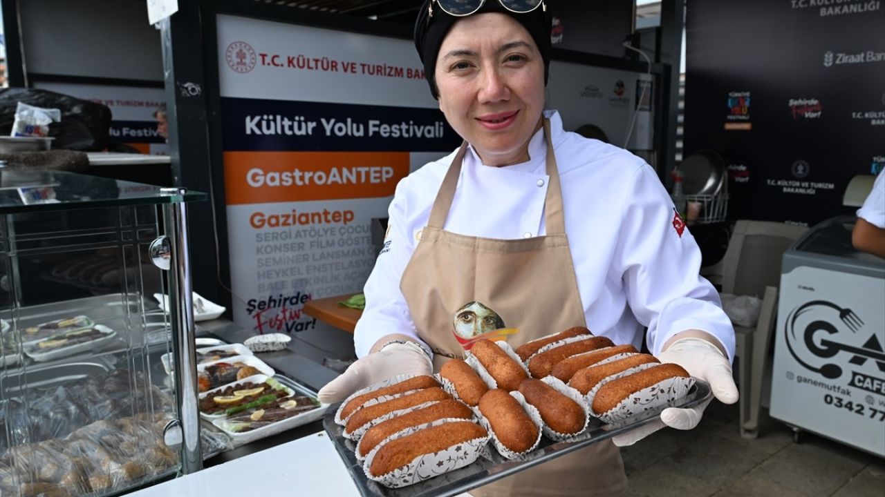 GastroAntep Kültür Yolu Festivali Büyüleyici Atmosferiyle Devam Ediyor