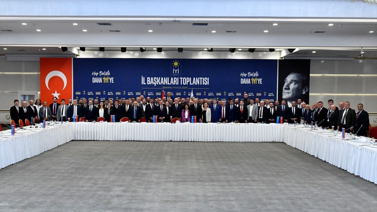 İYİ Parti Genel Başkanı Dervişoğlu, İl Başkanlarıyla Toplantı Gerçekleştirdi