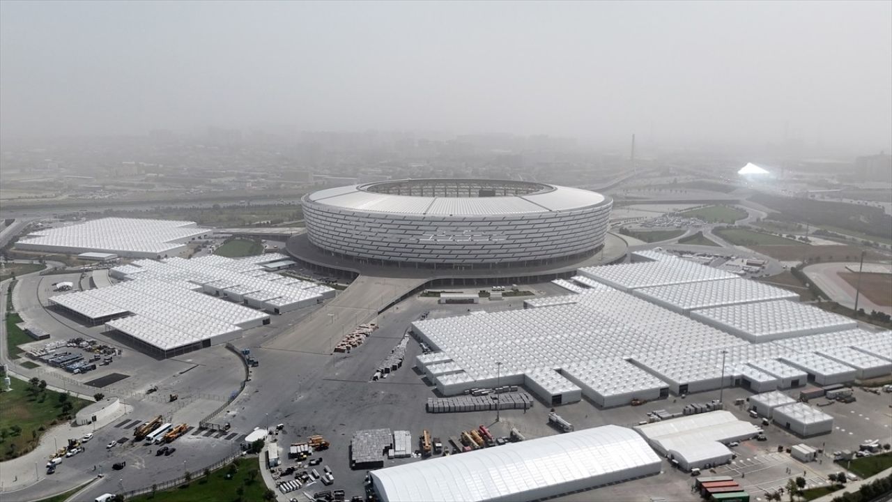 Azerbaycan COP 29 İçin Geçici Yapılar İnşa Ediyor