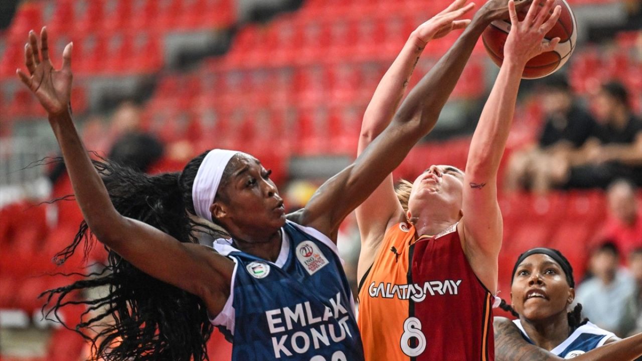 18. Erciyes Kupası Kadınlar Basketbol Turnuvası'nda Emlak Konut Galip Geldi