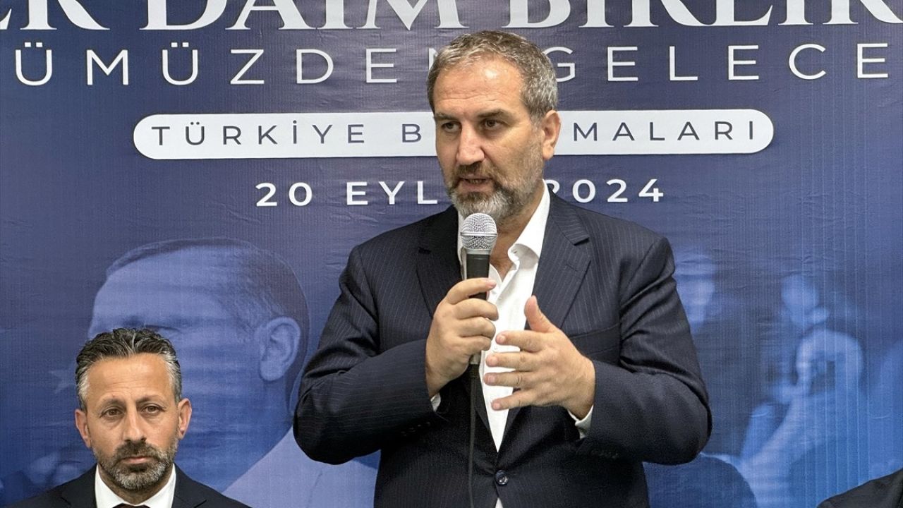 Mustafa Şen'den Sert Eleştiriler: İzmir'deki Durumu Değerlendirdi