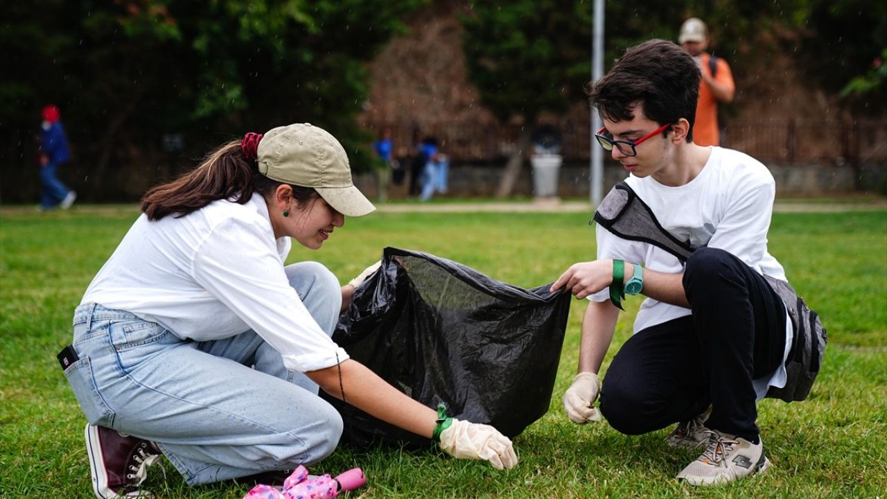 Moda Sahilinde Deniz Temizliği Etkinliği